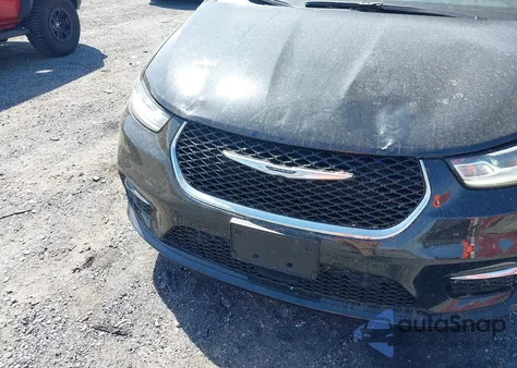 2022 Chrysler Pacifica Touring L Awd z USA, uszkodzony, nr VIN 2C4RC3BG8NR228030